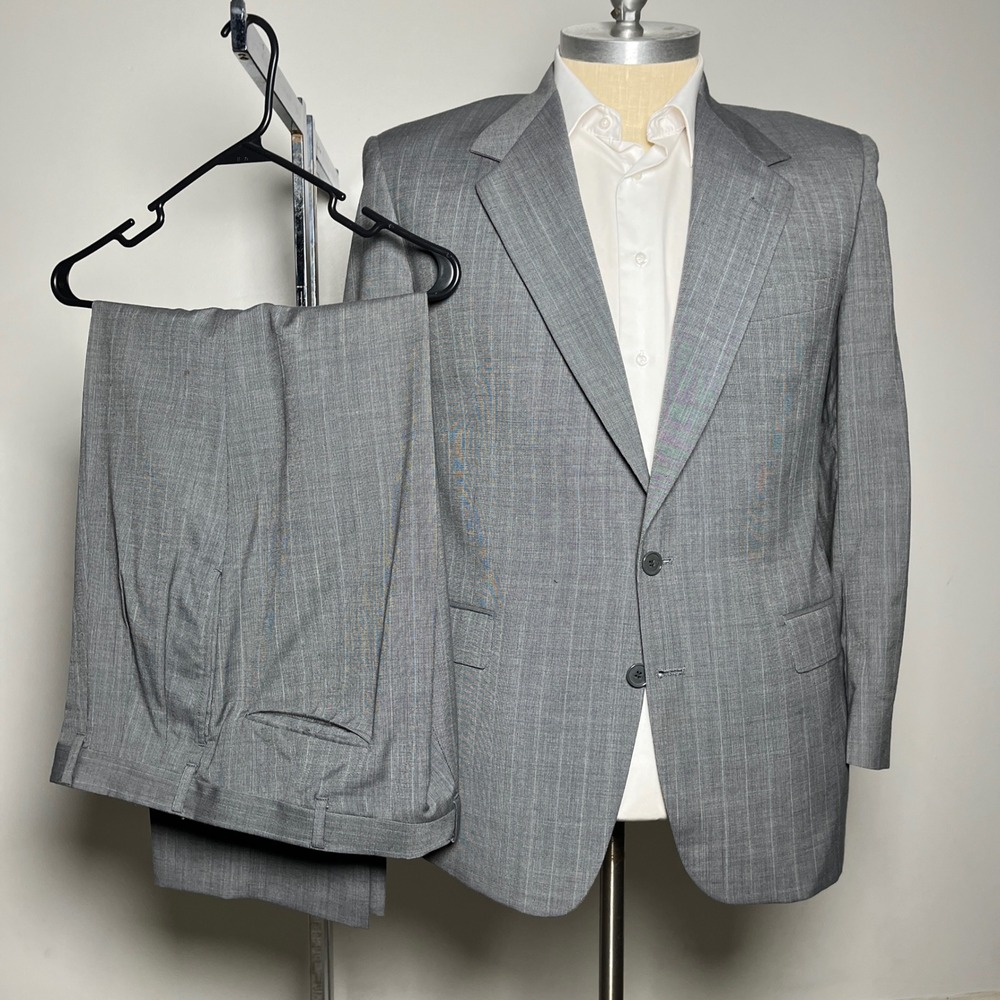 Nino Cerruti Suit Mens 42R 36x30 Grey Pinstripe‎ Vintage 2-Button USA Tailored